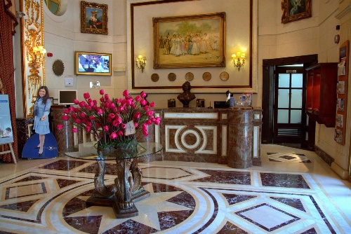 Serenada Golden Palace - Boutique Hotel image 3