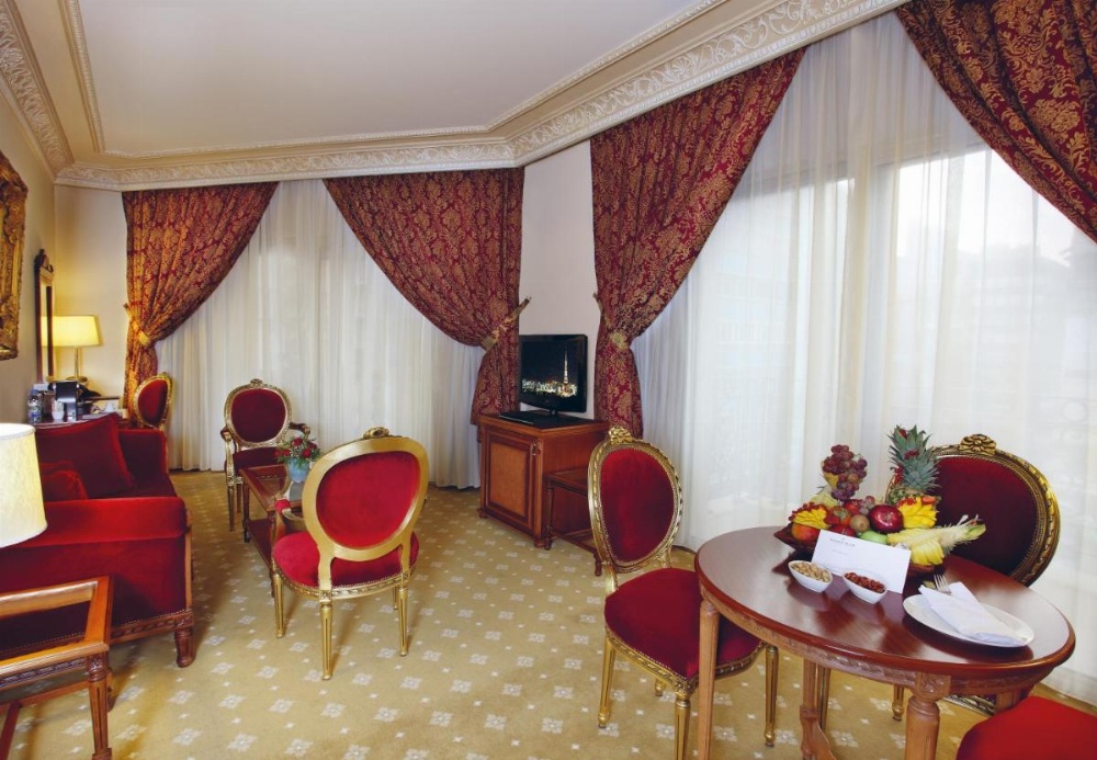 Serenada Golden Palace - Boutique Hotel Image 40