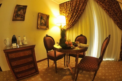 Serenada Golden Palace - Boutique Hotel image 8