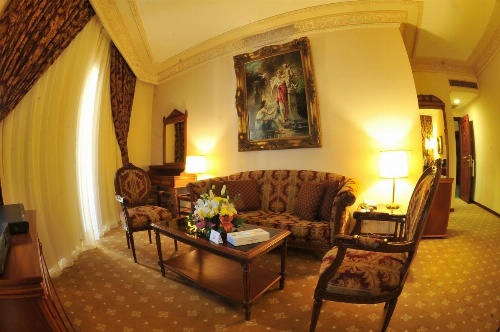 Serenada Golden Palace - Boutique Hotel image 9